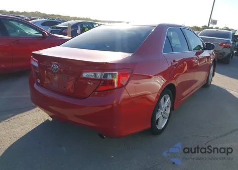 2012 Toyota Camry Se z USA, uszkodzony, nr VIN 4T1BF1FK7CU617734